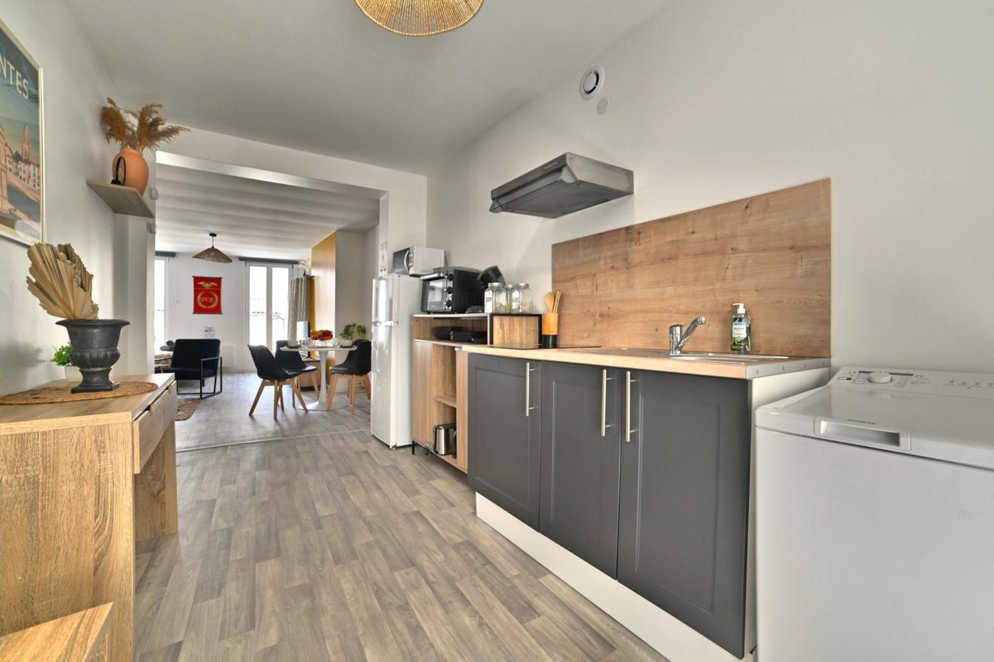 Ave Cesar - Confort Moderne & Charme Gallo-Romain - Coeur De Ville - Tv 4K - Fibre Saintes Bagian luar foto
